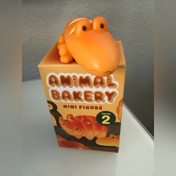 Animal Bakery Blind Box | Alligator mini figure - Picture 3 of 4